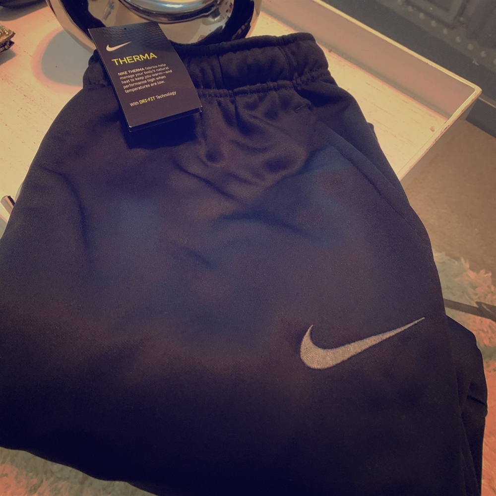 Men’s Nike pants